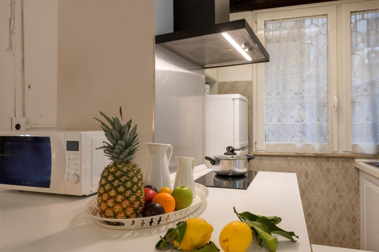 Lovely New Home, Fontana Di Trevi Rome Extérieur photo